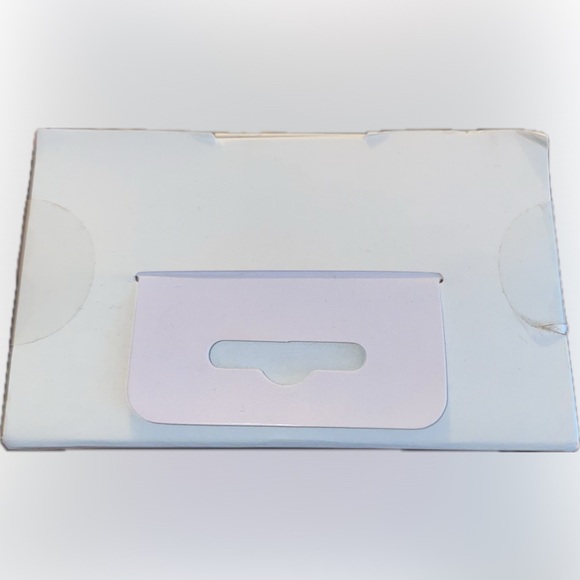 Urban Butterfly Electric Blackhead Extractor - Picture 3 of 3